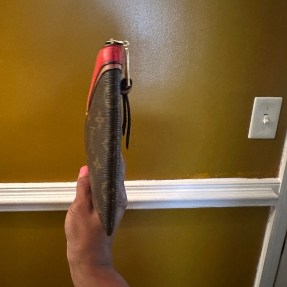 Louis Vuitton Brown Monogram Pouch with Red Trim - Picture 2 of 7